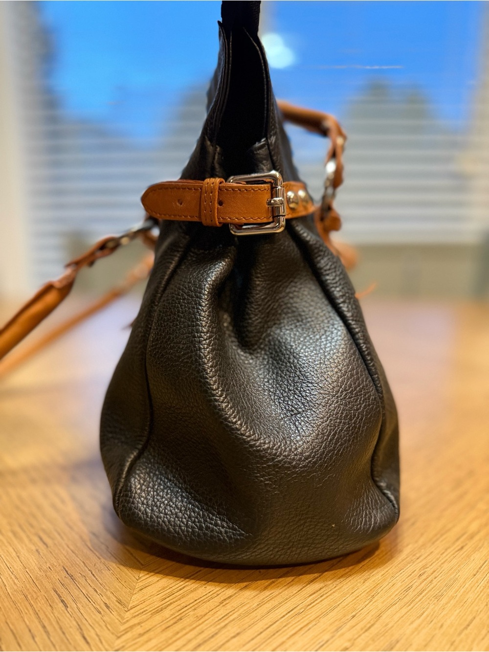 Valentina Italia Large Black & Tan Leather Slouchy Tote Shoulder Bag - Picture 3 of 16
